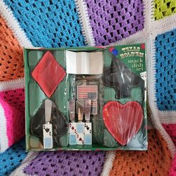 Vintage Texas Hold Em Snack Tray and Spreader Set (2005)