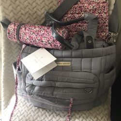 LAURA ASHLEY 4 PIECE DIAPER BAG SET
