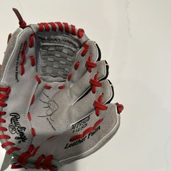 Rawlings youth 9.5 Inch  T-Ball Glove 