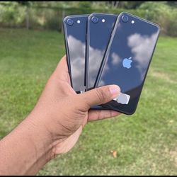 iPhone SE Unlocked With Warranty 