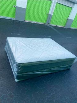 Ultimate Comfort Mattresses For Sale: Queen Size Mattress with Box Spring - Must Go!