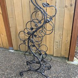 A Decorative 12 Bottle Wine Rack Holder. Great Condition. 3 feet high