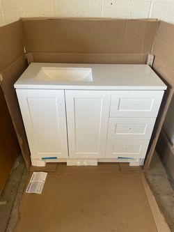 Bannister 43 in. Single Sink White Freestanding Bath Vanity with Granite-Look Colorpoint White Cultured Marble Top