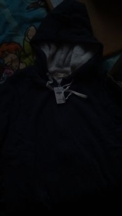 Hollister L girl