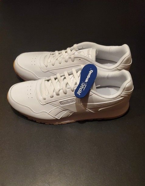 Reebok CL Harman's - Men's size 9.5