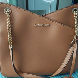 Michael kors Leather Zipper Purse 
