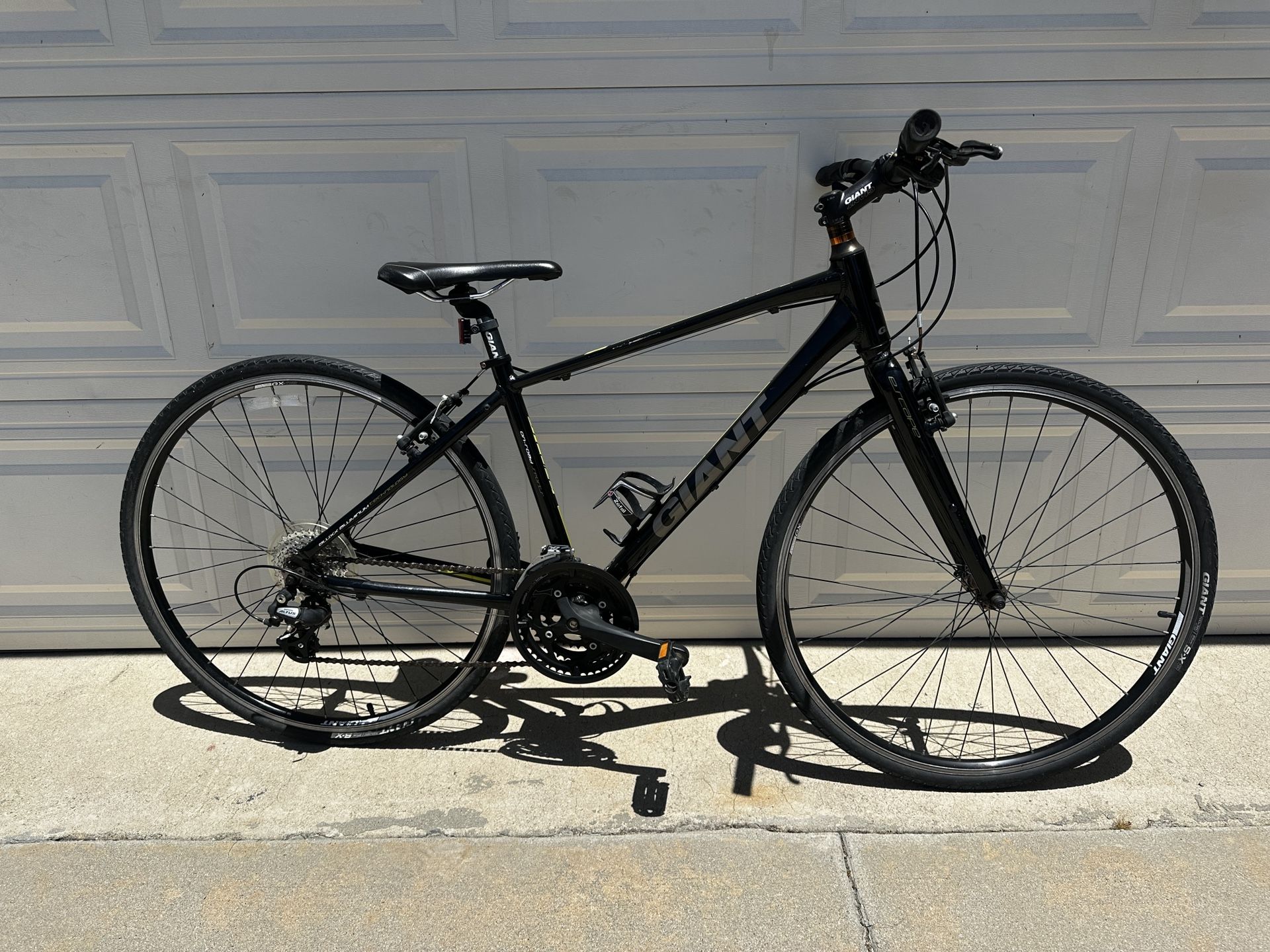 2017 Giant Escape 2 hybrid Bike Small Size