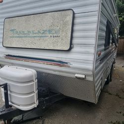 2002 KOMFORT TrailBlazer