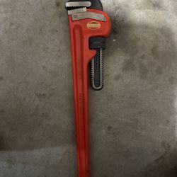 24 Inch Pipe Wrench 