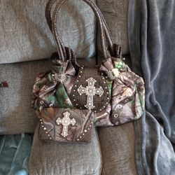 Camo Cross Purse With Wallet