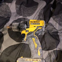 The wall d c f 708 impact Drill