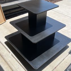 3 Tier Display Table FREE!