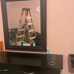 Se Vende  Estación  Para Salón  