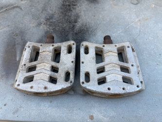 Haro BMX pedals $40
