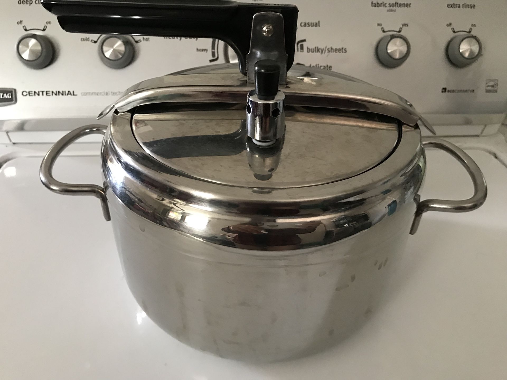 Aeternum Italy Stainless Steel Pressure Cooker Inox 18/10