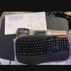 Brand New Wireless Gaming Keyboard And Mouse