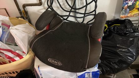 Graco Used booster car seat for toddlers