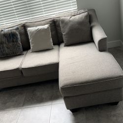 Sofa Free