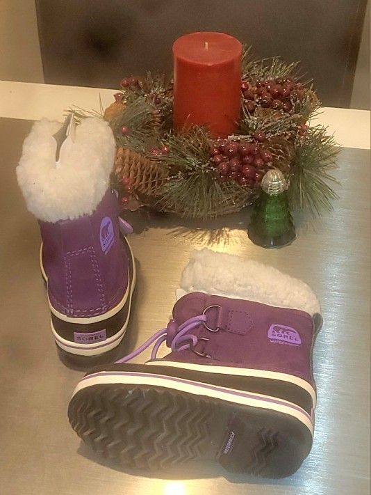 ππ NEW Rare Cute Purple little Girls Sorel Caribou Snow Boot 10 Youth π