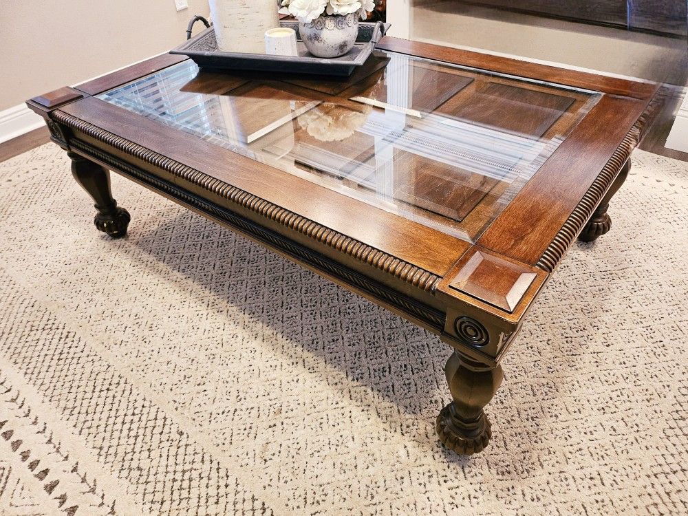 Wood & Glass Top Coffee Table Beautiful!
