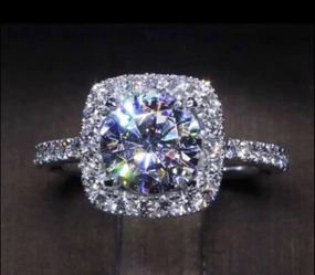New 18 k white gold wedding ring set engagement ring