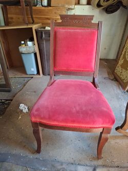 Red velvet servant chairs