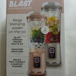 Ninja Blast Paquete de Dos Licuadoras Portátiles BC155PS - Durazno y Gris - Nueva en Caja Sellada