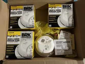 Brand New Smoke/Carbon Monoxide Detectors - 4 Pack