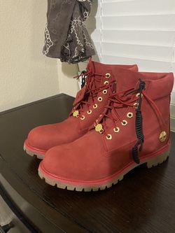 Red Timberlons