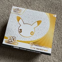 Pokemon Center 30th Etb