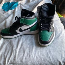 Jordan 1 Pine Green