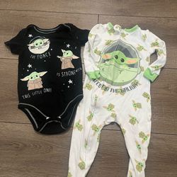 Star Wars Baby Boy 18 months Grogu Body Suit and Sleeper