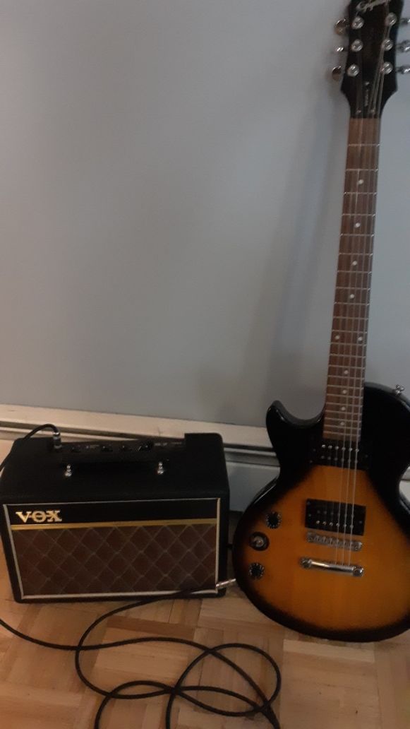 Epiphone left handed guitar with vox AC10 Pathfinder amp