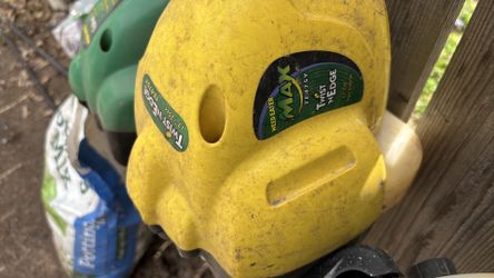Weed eater
