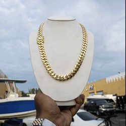 Luxury 14k Gold Cuban Links 