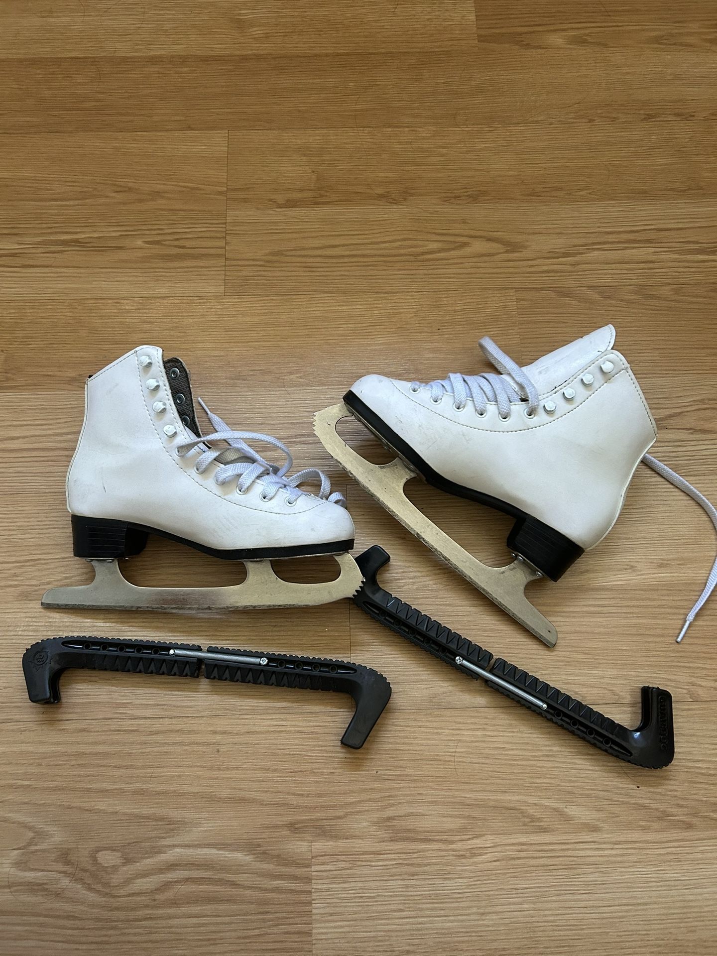 DBX ice-skates