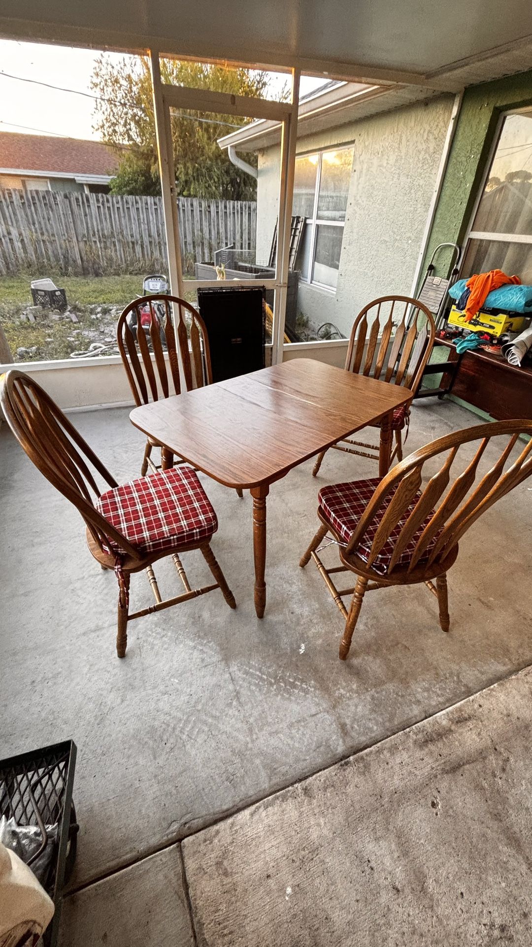 Dining Room Table With Leaf