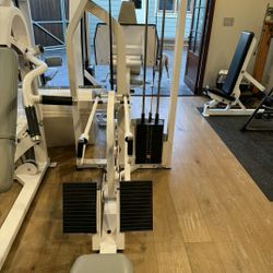 Nautilus Nitro Compound Row Gym Equipment Exercise Fitess Weight Machine