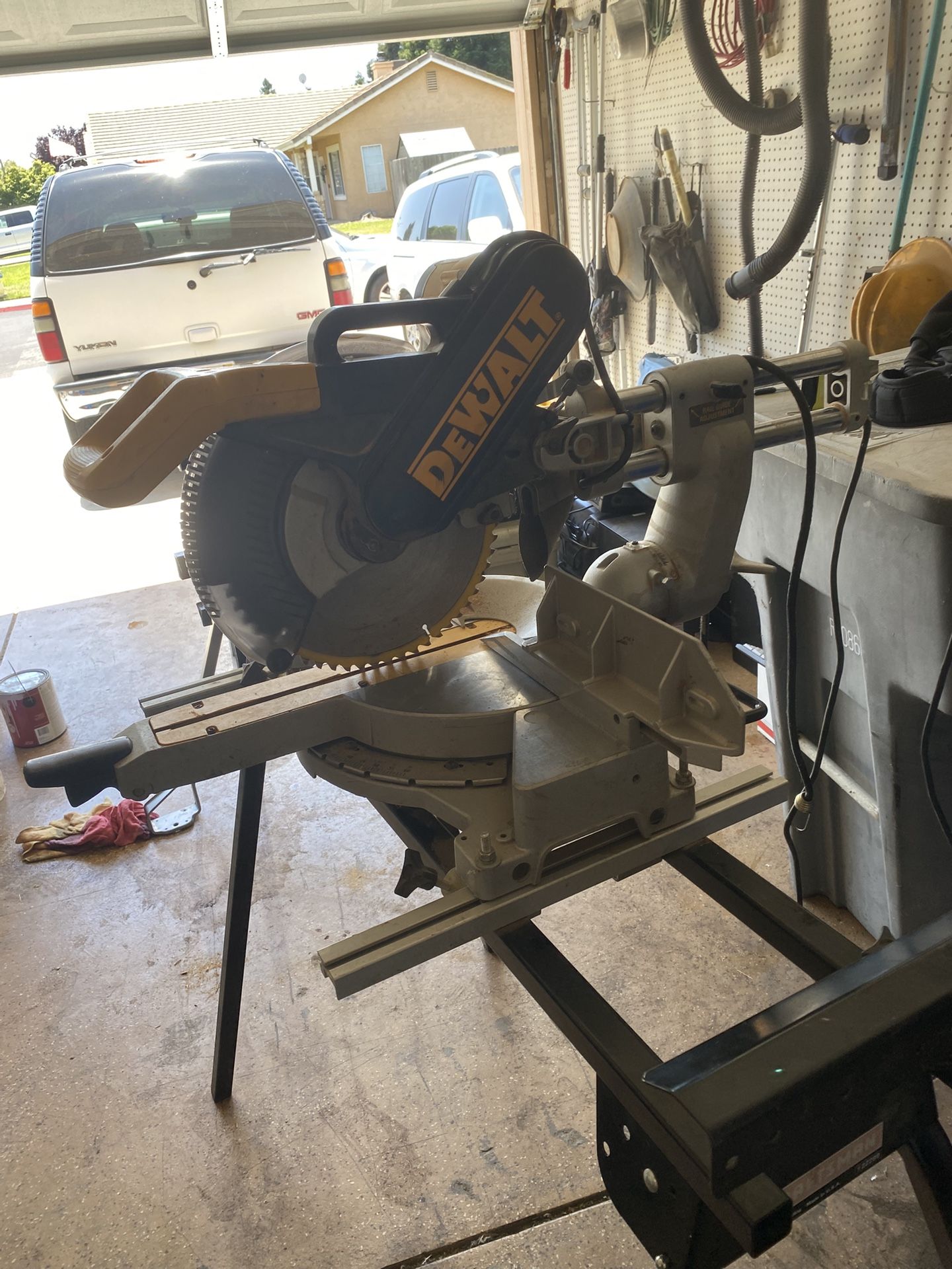 Dewalt Compound Miter Radial Arm Saw With Stand