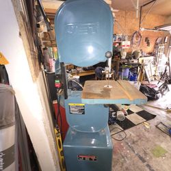 NICE BAND SAW 