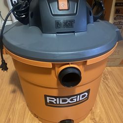 NEW IN BOX RIDGID 16 GALLONS VACCUM