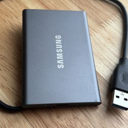 SAMSUNG SSD T7 New *Portable External Solid State Drive 2TB, USB 3.2 Gen 2