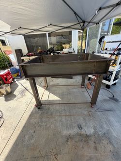 Welding table