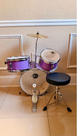 Kids drum set