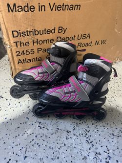 Schwinn roller skates (size 5-8)