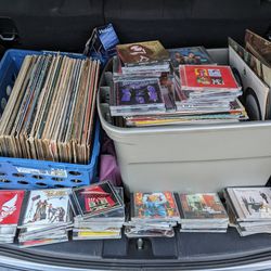 VINTAGE  100+ Vinyl Records & 50+ CDs ((NOT SOLD SEPARATELY)) EVERYTHING $200
