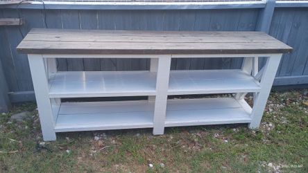 Farmhouse tv Stand