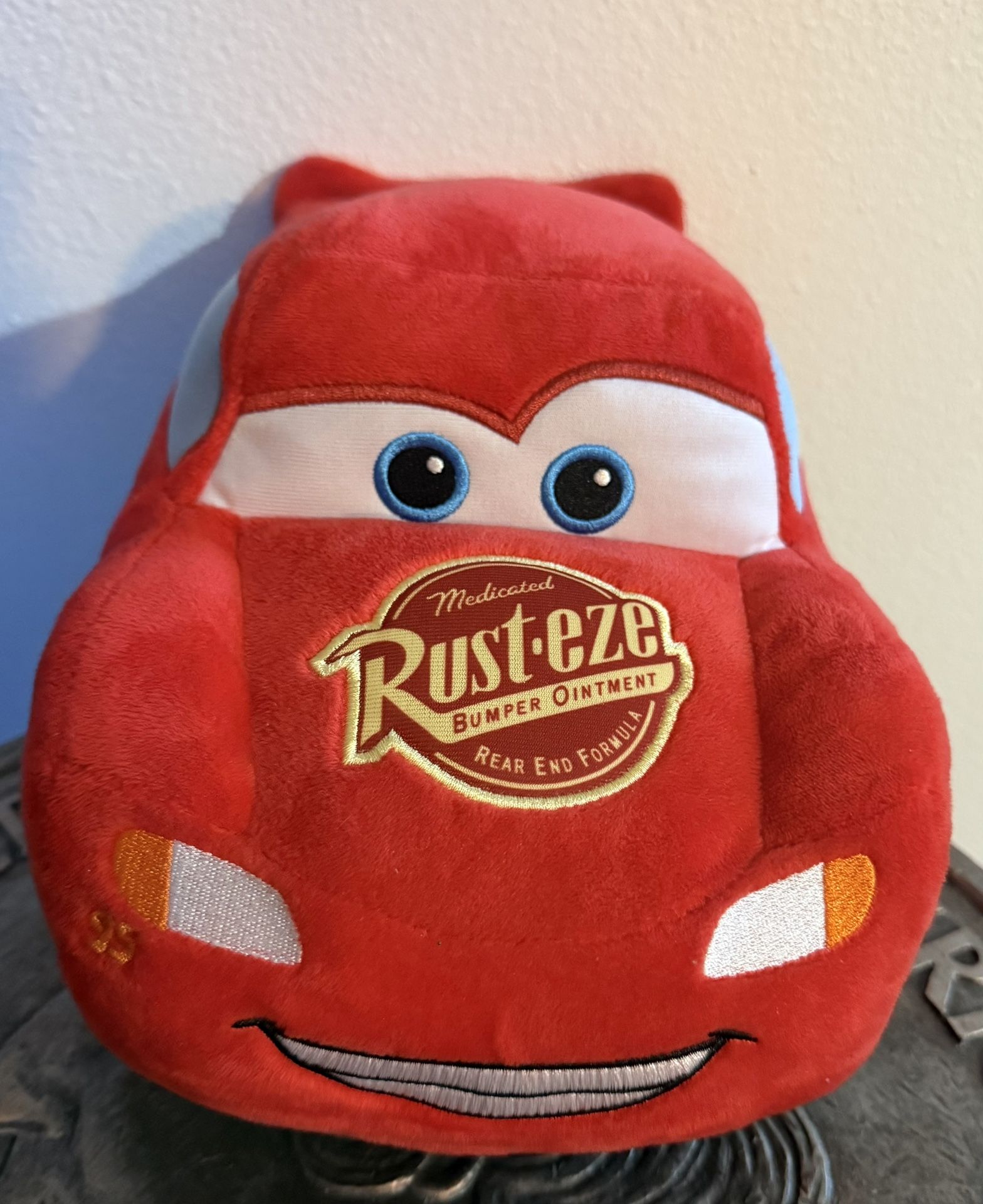 Disney #95 Lighting McQueen Car pillow Plush