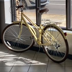 Fixer-upper Schwinn Admiral 700c Adult Hybrid Bike, 7 Speed, Unisex Bike, Cream
