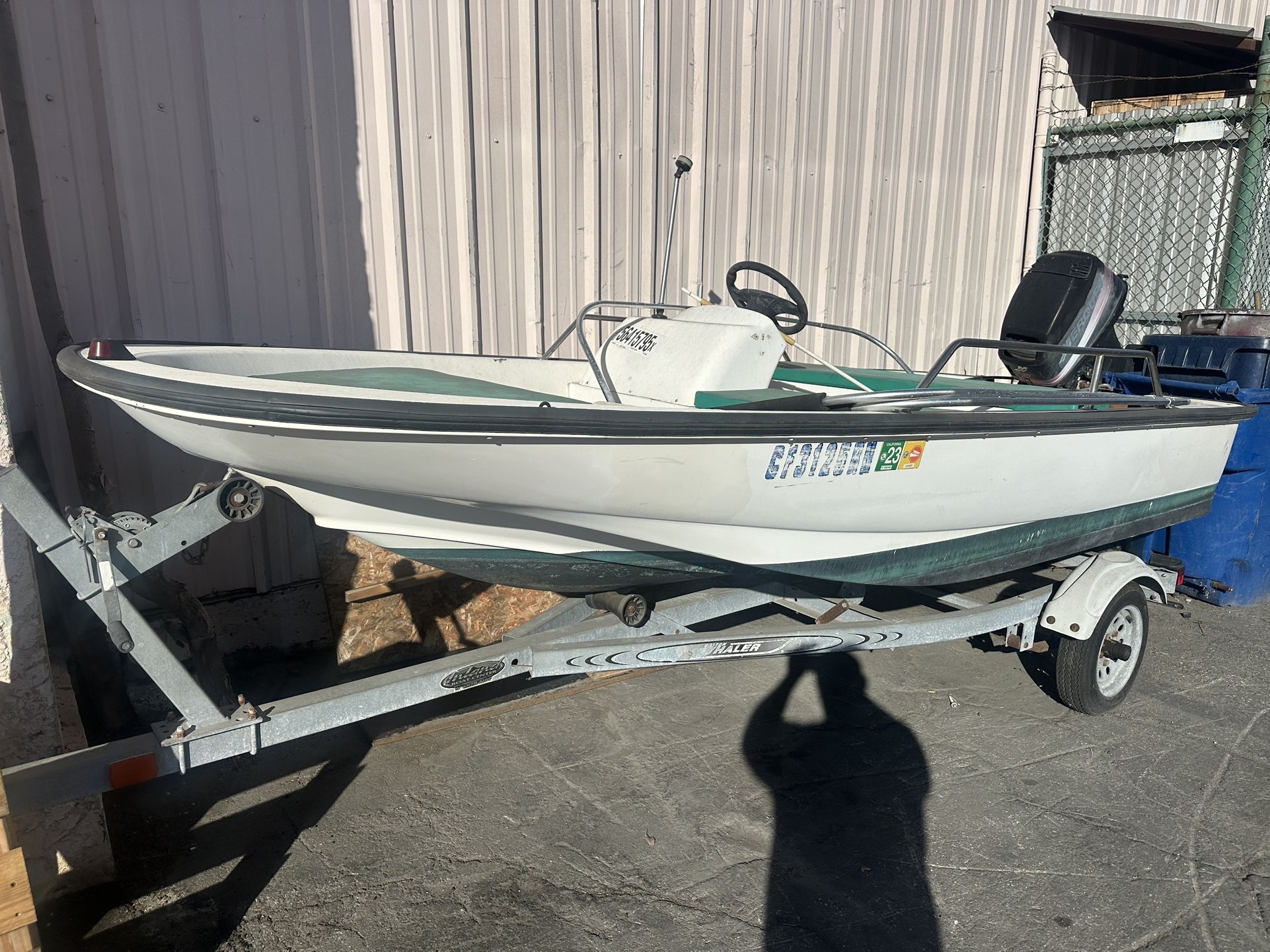 2000 Botson Whaler Whaler